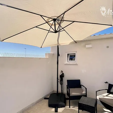 Arasta Apartment *